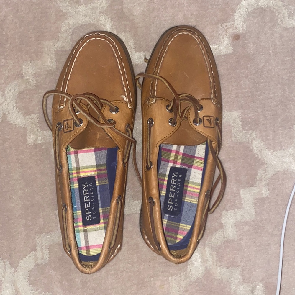 NWOT never worn sperrys